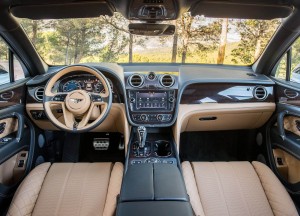 Bentley-Bentayga-2016-1600-32
