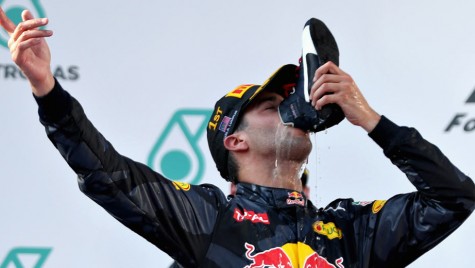 Daniel Ricciardo nu va mai bea din pantofi! S-a supărat că a fost refuzat