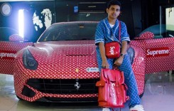 El este puștiul răsfățat cu Ferrari îmbrăcat în Louis Vuitton