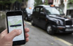 Englezii spun „Goodbye, Uber!” Compania pierde licența în Londra