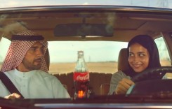 Femeie la volan într-o reclamă difuzată în Arabia Saudită