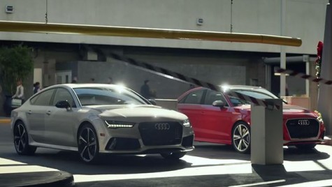 Goana după cadouri – Audi ia peste picior nebunia de sărbători