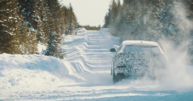 Lamborghini-Urus-preview-Neve-2