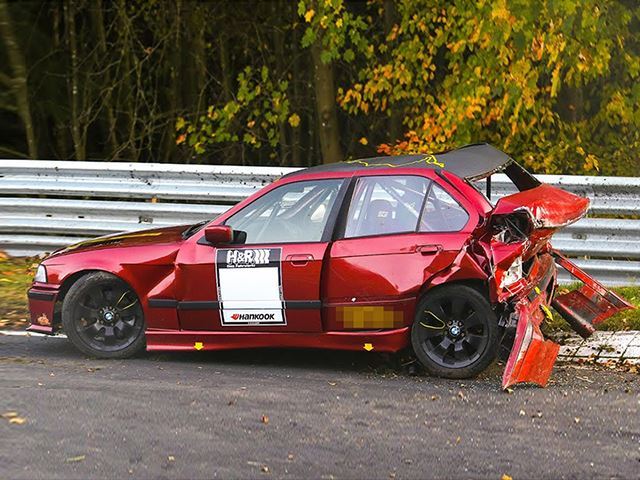 Nurburgring accident în lanț (2)