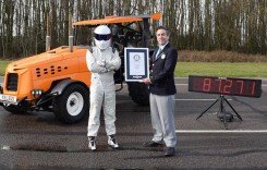 Stig de la Top Gear a bătut recordul de viteză la volanul unui… tractor