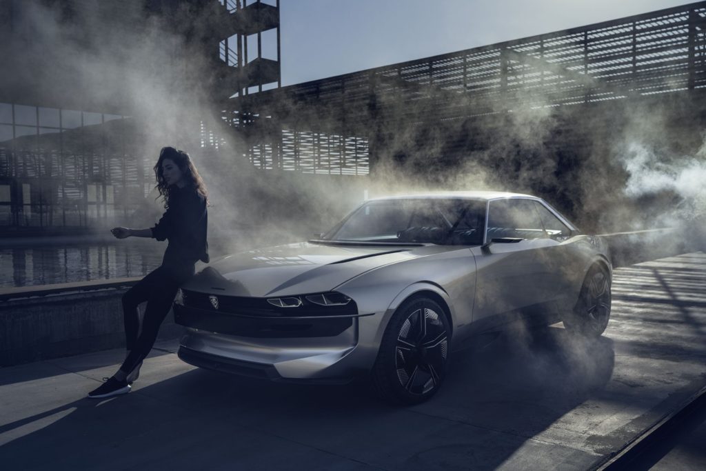 Conceptul Peugeot e-Legend