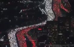Americanii sărbătoresc Ziua Recunoștinței în trafic. Blocaje rutiere de zeci de kilometri