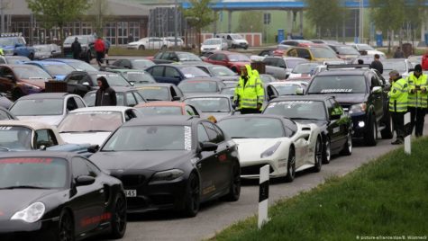 Poliția a confiscat 120 de mașini sport. Ce făceau șoferii?