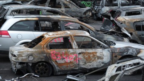 Șoc și groază! De ce ard sute de mașini în Franța de Anul Nou