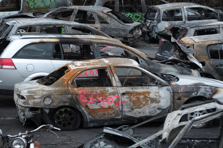 Burning cars_missauto